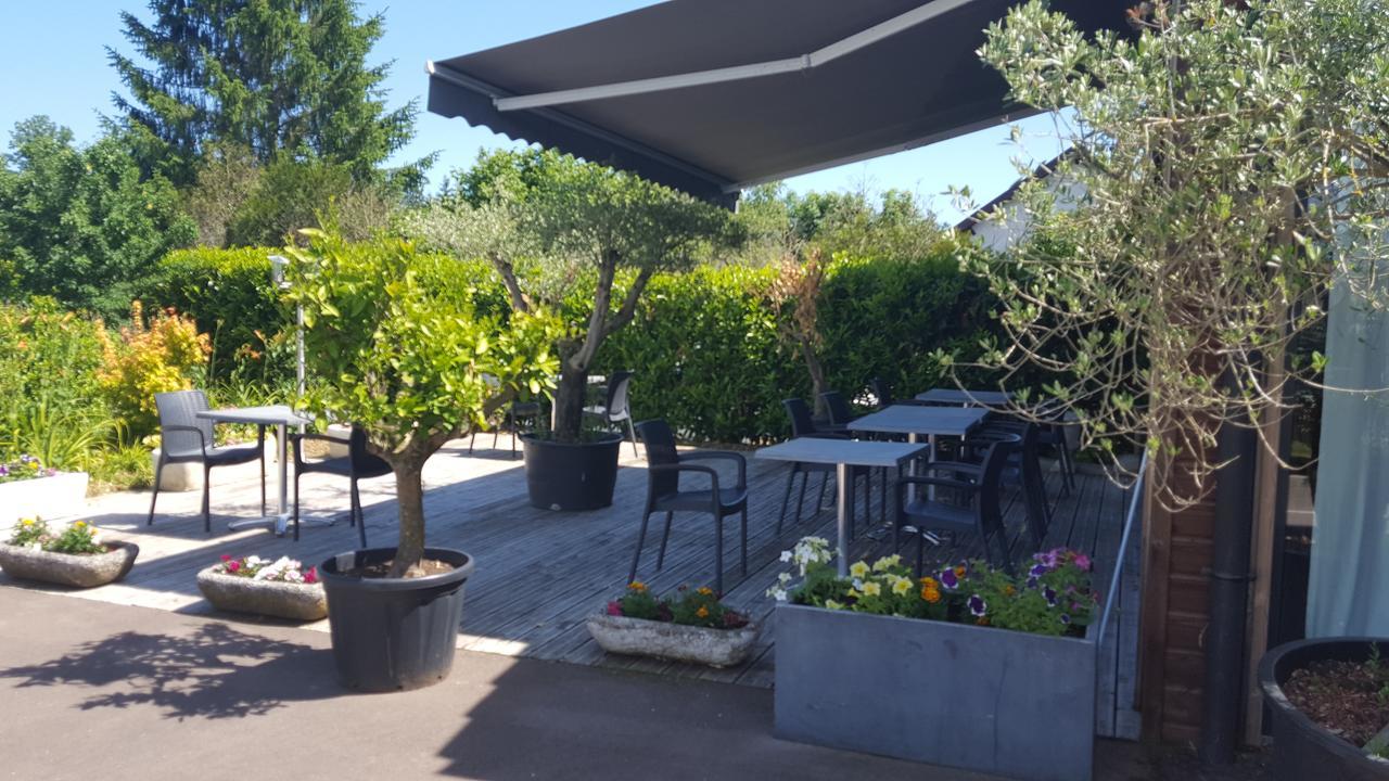 Logis Le Cadusia Hotel Chaource Bagian luar foto
