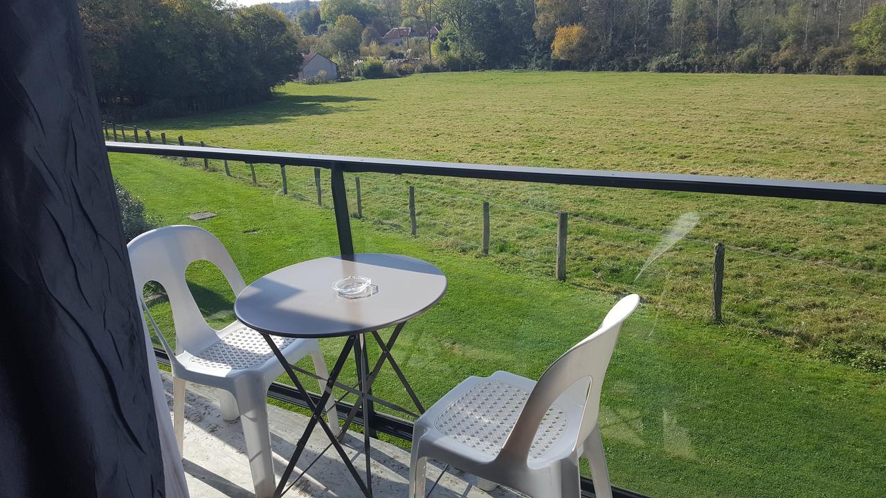 Logis Le Cadusia Hotel Chaource Bagian luar foto